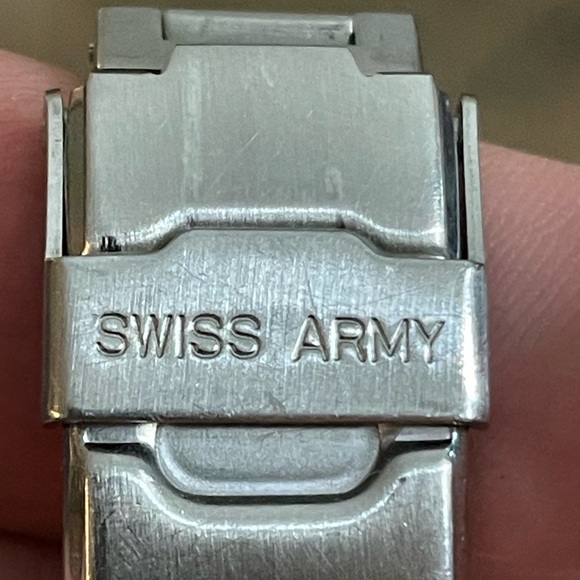 Victorinox Silver and Black Women’s Swiss Army Watch. - Picture 4 of 4